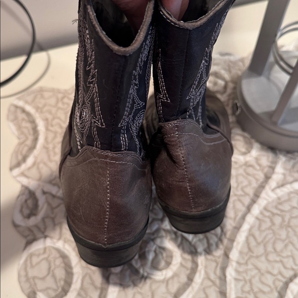 Rue21 Black and Brown cowboy Boots - Picture 5 of 5